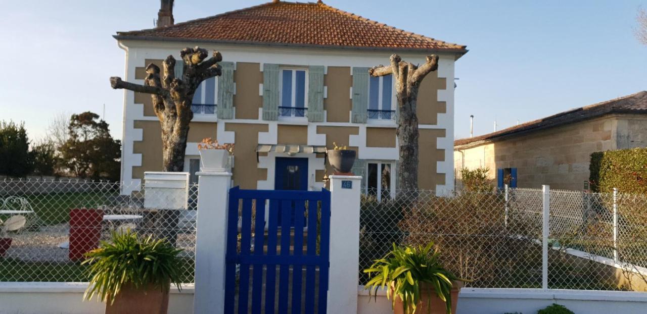 Grande Maison Charentaise Avec Vue Sur Le Chenal Superbes Couches De Soleil Sur L Estuaire De La Gironde! Mortagne-sur-Gironde Екстериор снимка